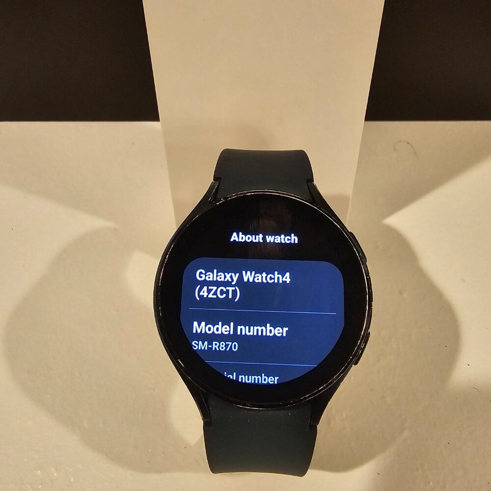 Samsung Galaxy Watch 4 - Pre-owned - Picture 2 of 5